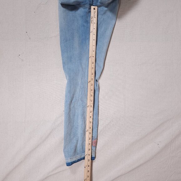 Monroe & Main Floral Embroidered Slim Leg Blue Jeans Womens Size 8 Boho Western - Picture 9 of 16